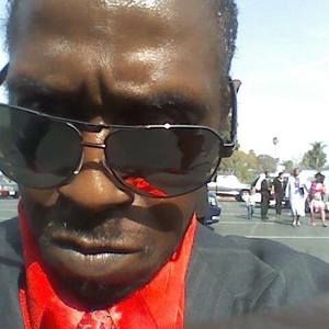 Meet your Posher, Raymond